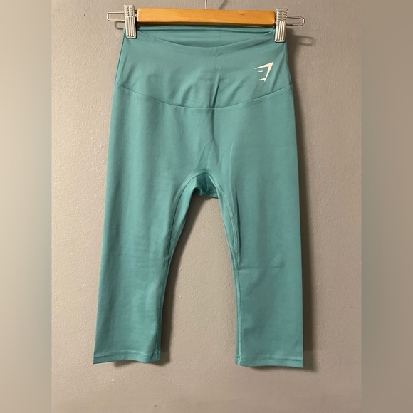 NWOT Gymshark Training Cropped Capri Leggings in Teal. Size Small - Picture 6 of 11